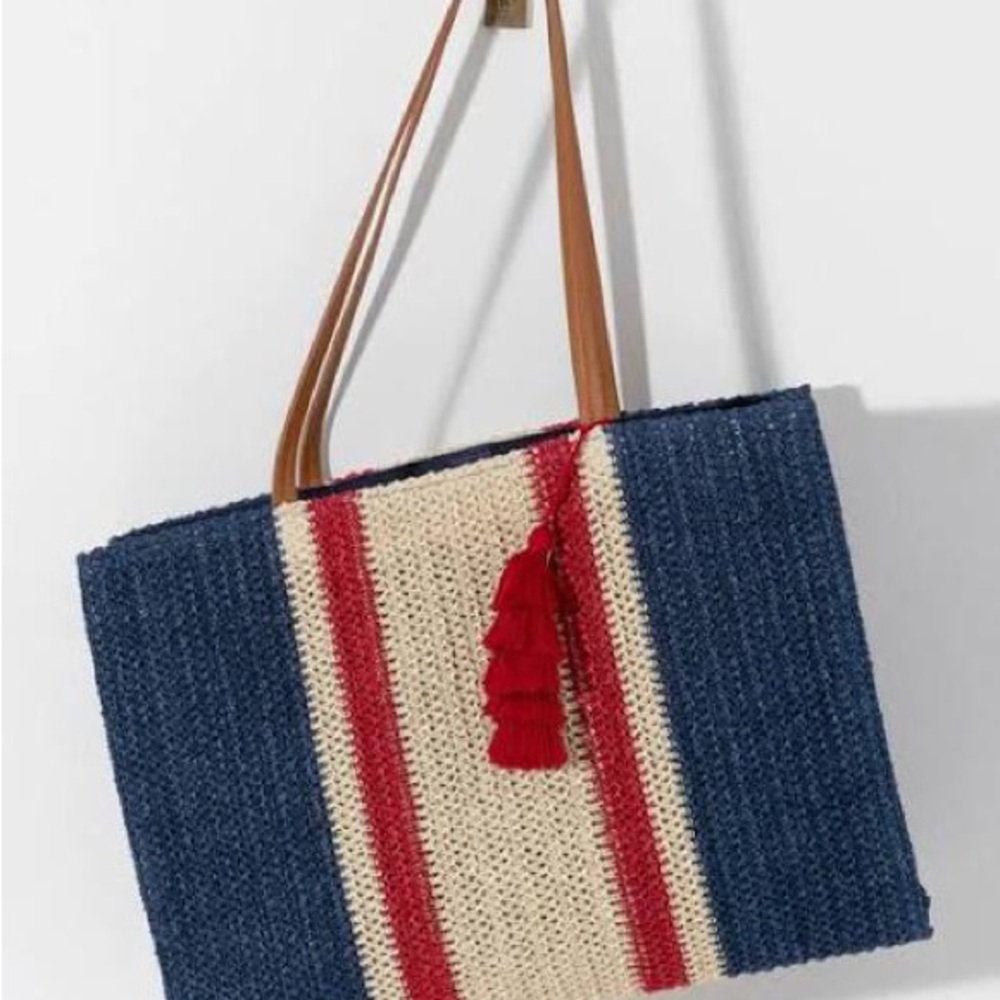 TOTE - Picture 3 of 4